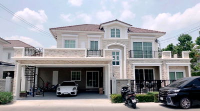 Houses for rent Bueng Kum : Luxury Corner Home – Grandio Ladprao – Kaset Nawamin 