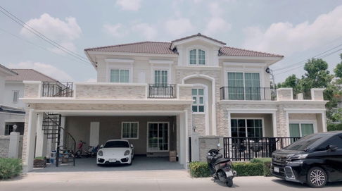 Luxury Corner Home – Grandio Ladprao – Kaset Nawamin 