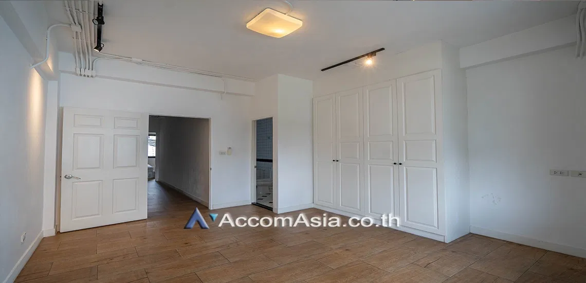 picture 🔼🔽 AccomA 📩 Townhouse with Home Office setup and 3 Bedrooms near MRT Lumphini (AA16931) - 9/18