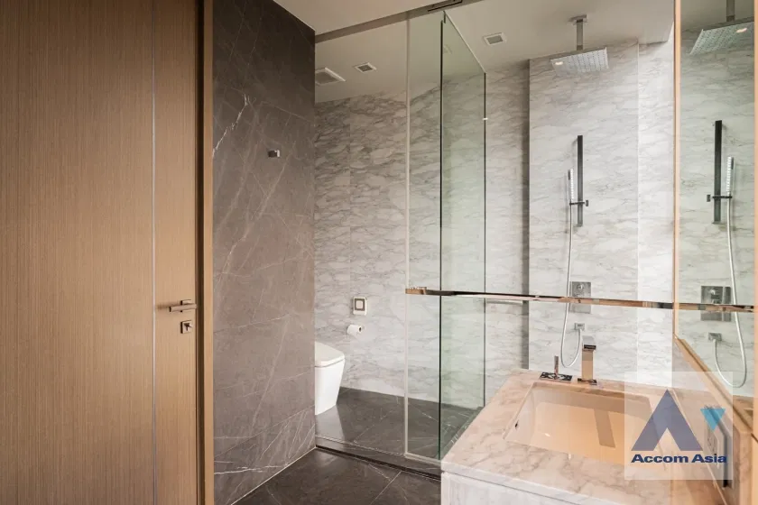 picture 🔼🔽 AccomA 📩 Stylish condominium with bold interiors and modern comforts (AA39282) - 10/14