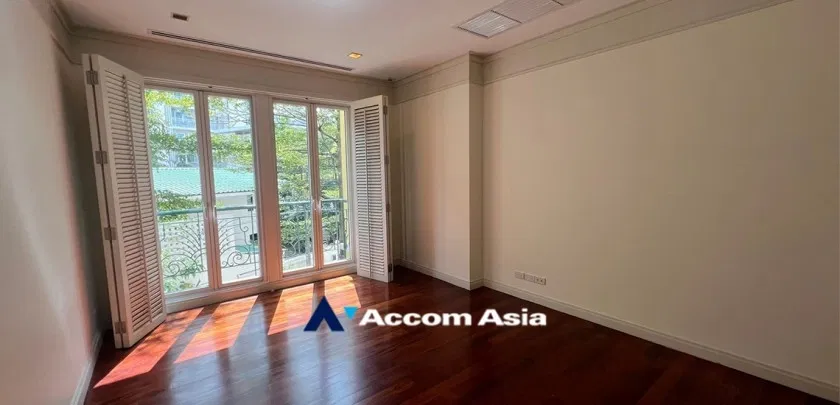 picture 🔼🔽 AccomA 📩 Low-rise colonial condominium with skyline view and spacious layout (1511505) - 9/13