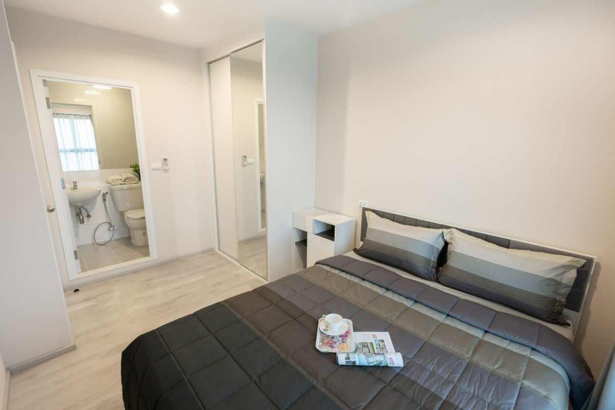 picture Condo for rent  PLUM CONDO CENTRAL STATION PHASE 2  - 2/8