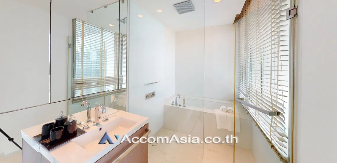 picture 🔼🔽 AccomA 📩 Penthouse,Huge Terrace,Duplex Condo 2 BR Condominium @185 Rajadamri (AA22218) - 19/20