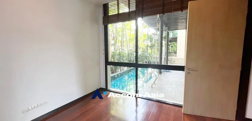 รูป 🔼🔽 AccomA 📩  4 BR House @Luxury House with private pool in Ekkamai (610267) - รูปที่ 7/20