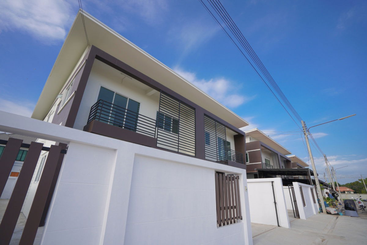 รูป บ้านแฝด อ.ชุมแสง จ.นครสวรรค์ (พร้อมเข้าอยู่) - รูปที่ 7/7