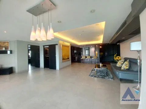 🔼🔽 AccomA 📩  3 BR Condominium @Sathorn Gardens (AA33961)