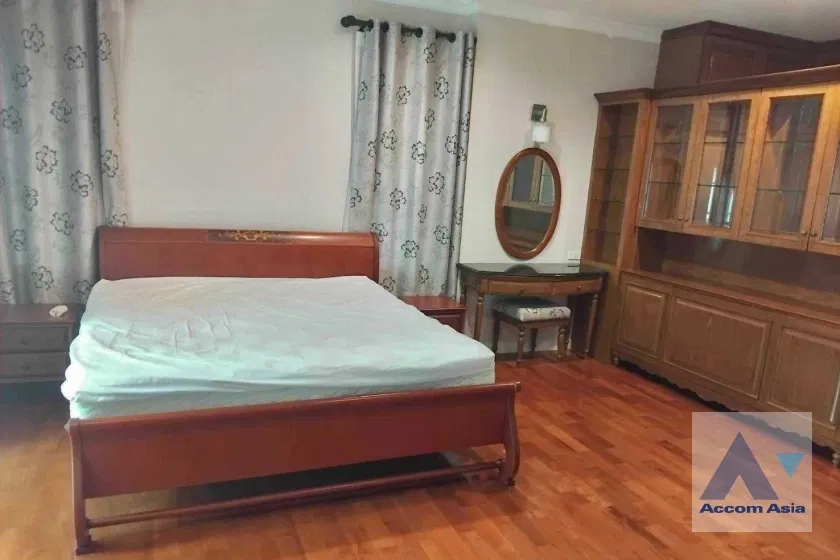 picture 🔼🔽 AccomA 📩  4 BR House @Fantasia Villa 3  (AA41631) - 6/10