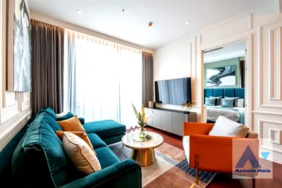 Condos for rent : 🔼🔽 AccomA 📩 Modern condominium with bold accents and skyline view in Sukhumvit (AA30190)