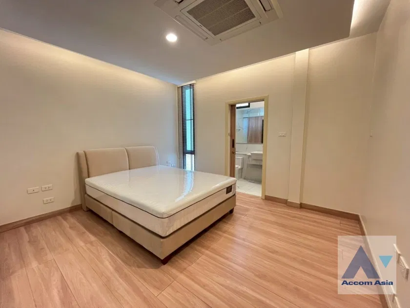 รูป 🔼🔽 AccomA 📩 Newly renovated,Common Pool 3 BR Townhouse @KLANG Nivas (AA41750) - รูปที่ 15/20