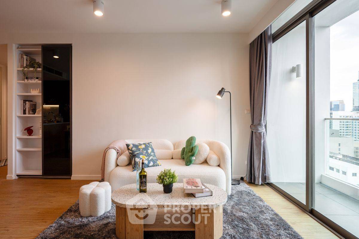 picture 4-BR Condo at Siamese Surawong near MRT Sam Yan (ID 2284583) - 2/32