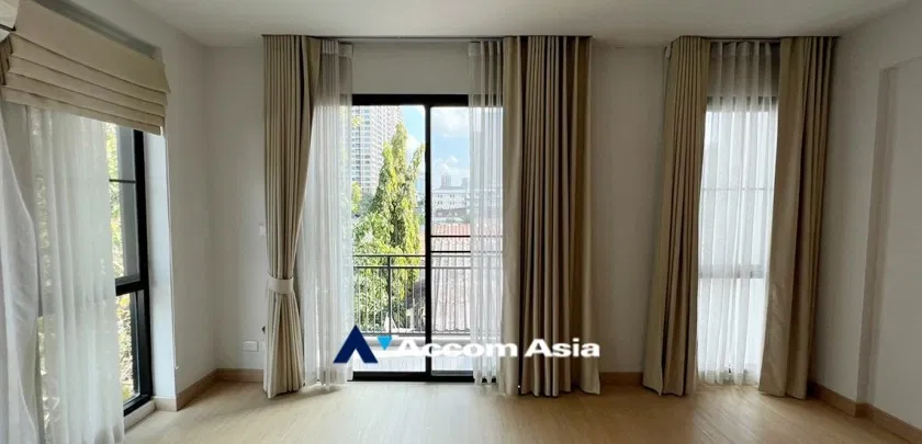 รูป 🔼🔽 AccomA 📩 Charming townhouse in the prime Sathorn area with stylish design (AA25860) - รูปที่ 16/20