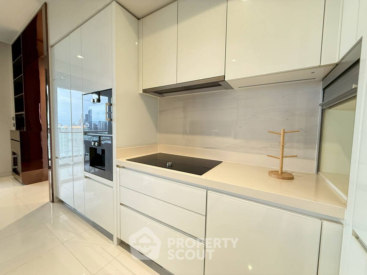 picture 2-BR Condo at Vittorio Sukhumvit 39 near BTS Phrom Phong (ID 2285261) - 3/16