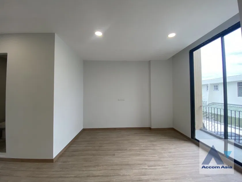รูป 🔼🔽 AccomA 📩 Newly renovated 3 BR House in Khlong Ton Nuea (AA44322) - รูปที่ 14/20