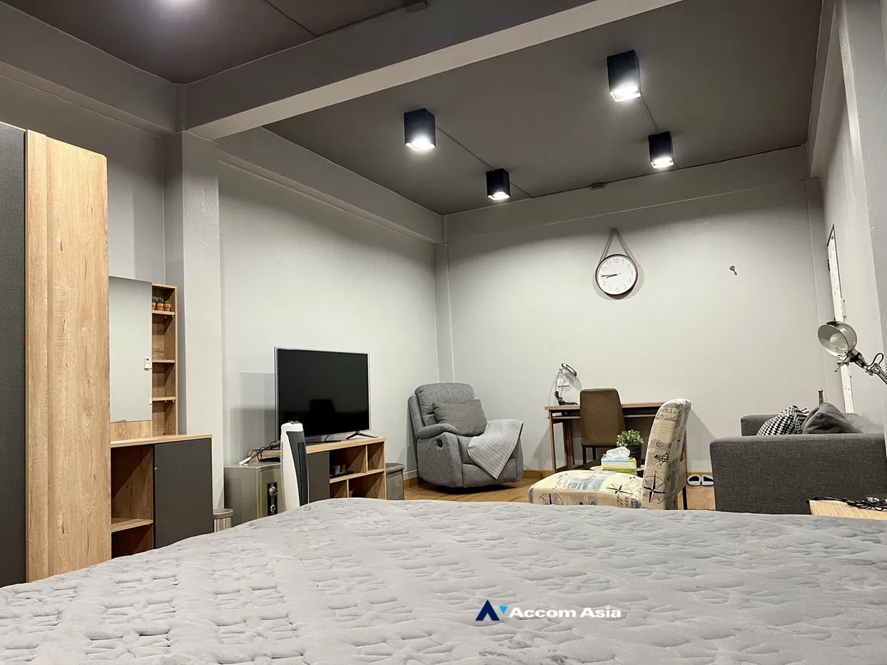picture 🔼🔽 AccomA 📩 Home Office 2 BR Townhouse in Bang Khlo (AA35161) - 7/16