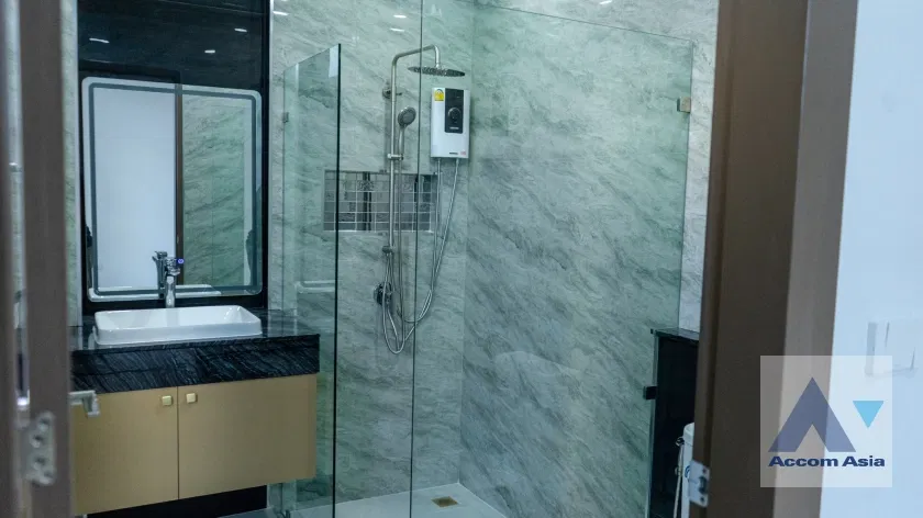 รูป 🔼🔽 AccomA 📩 Fully Furnished 3 BR House in Suan Luang (AA42433) - รูปที่ 14/15
