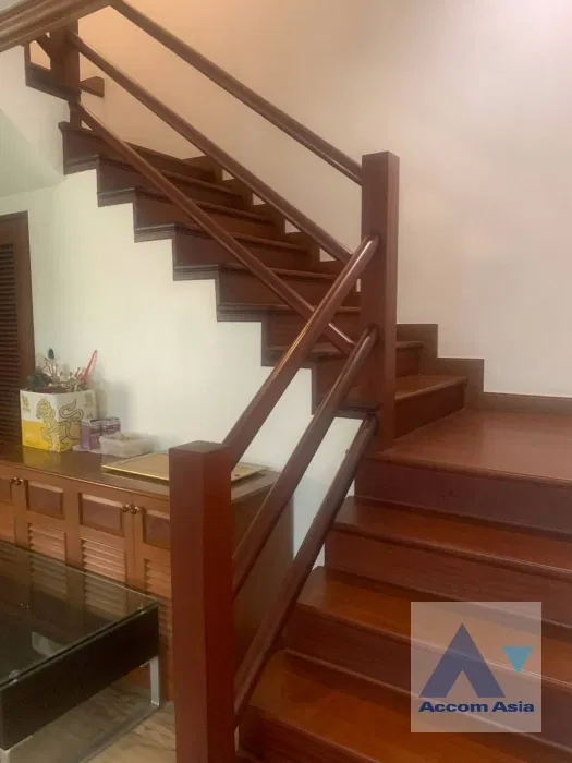 picture 🔼🔽 AccomA 📩  4 BR House in Phra Khanong Nuea (AA43402) - 4/14
