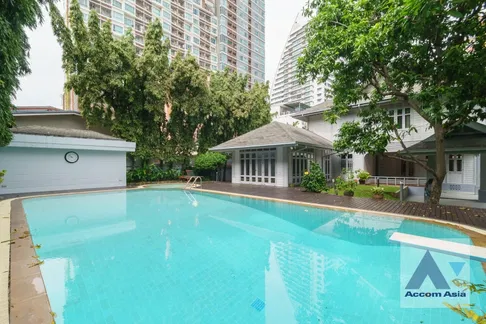 🔼🔽 AccomA 📩  Tranquil 2-storey house with private pool in a quiet Sathorn alley (6000303)