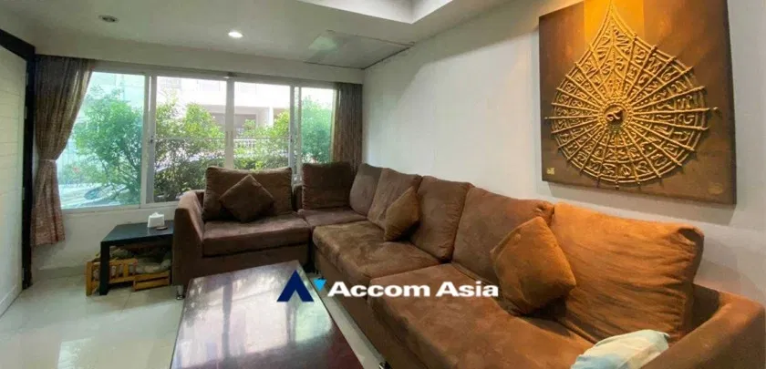 picture 🔼🔽 AccomA 📩  5 BR House in Khlong Ton Nuea (AA32941) - 1/9
