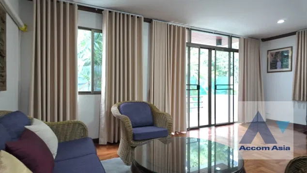 picture 🔼🔽 AccomA 📩 Home Office,Pet friendly 4 BR House in Khlong Ton Nuea (11007401) - 10/20