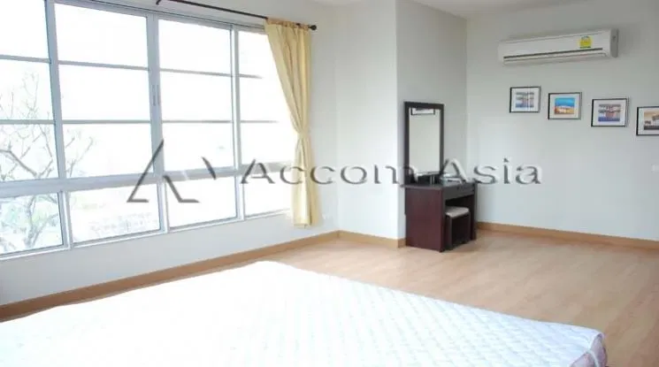 picture 🔼🔽 AccomA 📩 Simple modern condo with natural light and soft neutral tones in Sukhumvit (20537) - 7/9