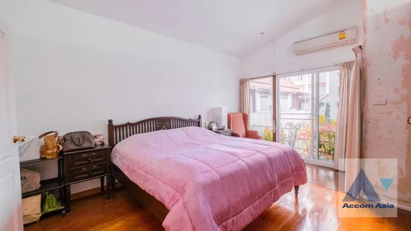 picture 🔼🔽 AccomA 📩 Panoramic duplex condominium with skyline views at Premier Condominium (AA37526) - 19/20