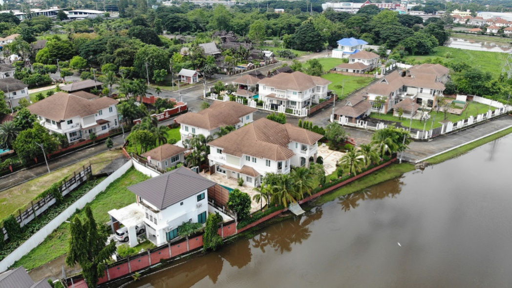 รูป ขาย บ้านเดี่ยว คฤหาสน์หรู Modern Lanna พร้อมสระว่ายน้ำและวิวทะเลสาบ สวยงามเหนือกาลเวลา ลากูน่าโฮม 629 ตรม 3 งาน 10.20 ตรว - รูปที่ 3/12