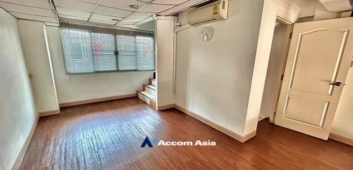 picture 🔼🔽 AccomA 📩 White-tone house with natural charm in Thong Lo (AA34265) - 13/19