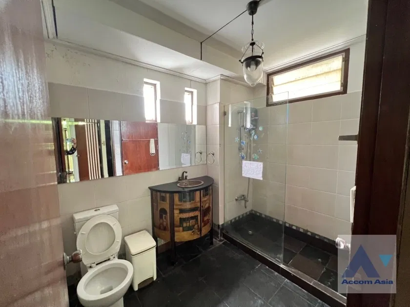 picture 🔼🔽 AccomA 📩 Modern family home with garden space in Sukhumvit (AA38011) - 15/19