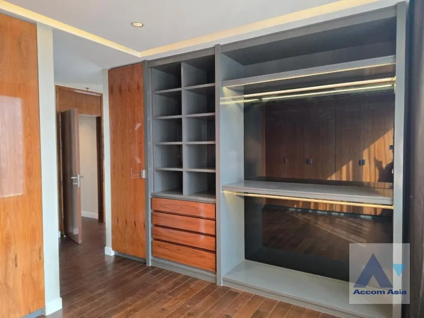 picture 🔼🔽 AccomA 📩  3 BR Condominium @The Emporio Place (AA43108) - 10/12