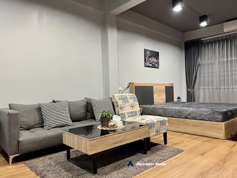 🔼🔽 AccomA 📩 Home Office 2 BR Townhouse in Bang Khlo (AA35161)