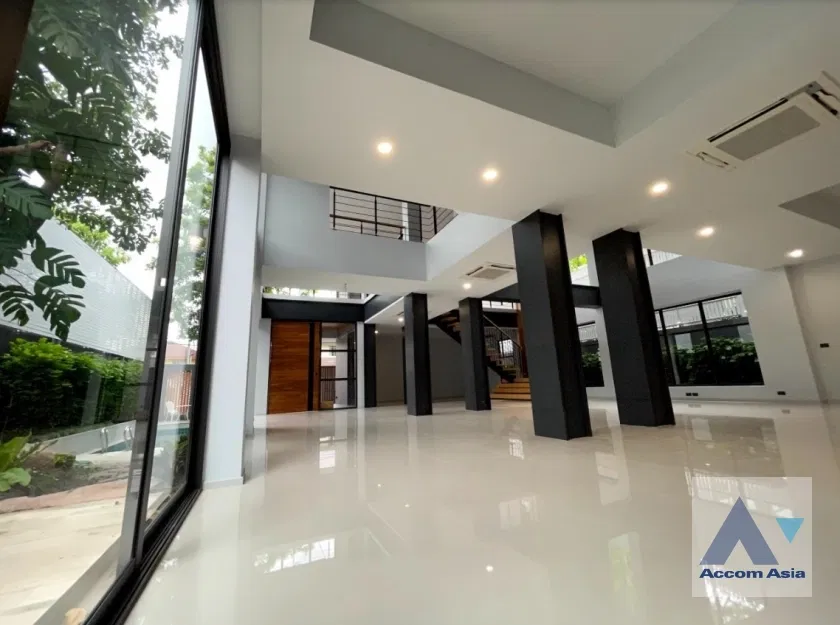 picture 🔼🔽 AccomA 📩 ขายบ้านเดี่ยว 3 ชั้น สุขุมวิท 71  มีสระว่ายน้ำส่วนตัว! (AA30059) - 7/20