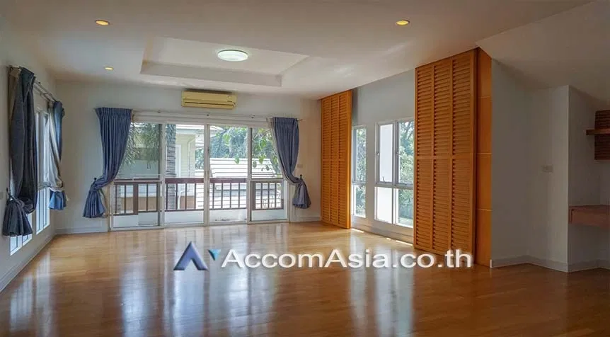 picture 🔼🔽 AccomA 📩 Large private house with indoor pool and garden in Sukhumvit (AA24100) - 12/19