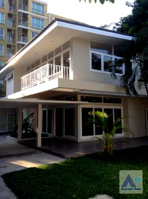 Houses for rent BTS Thong Lo (Thong Lor) : 🔼🔽 AccomA 📩  3 BR House in Phra Khanong Nuea (AA43541)