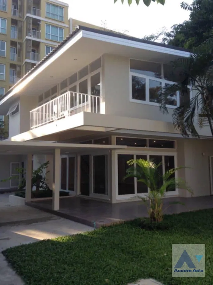 picture 🔼🔽 AccomA 📩  3 BR House in Phra Khanong Nuea (AA43541) - 1/6