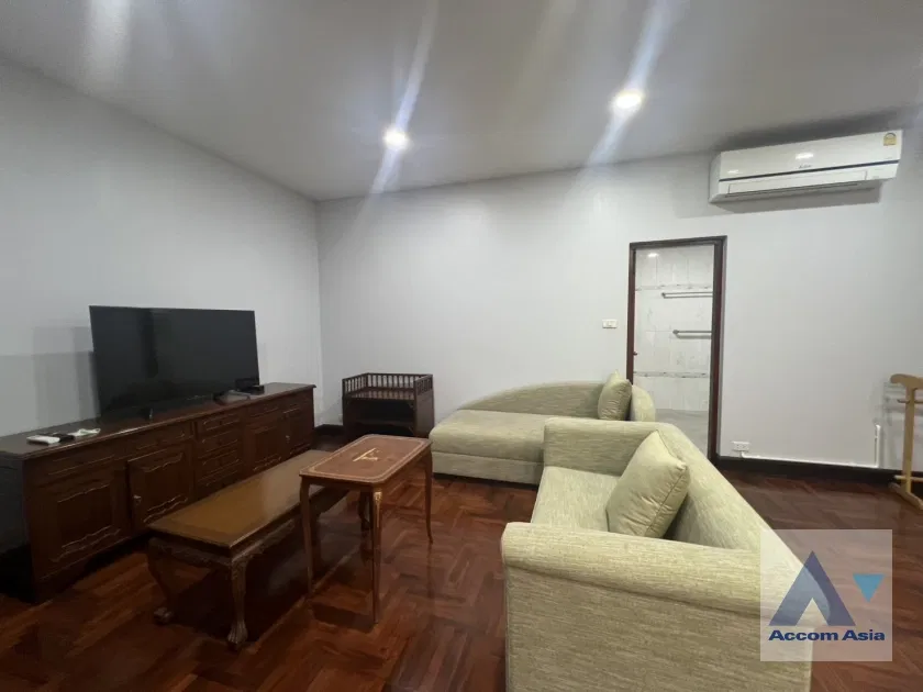 picture 🔼🔽 AccomA 📩  2 BR House @ (AA43897) - 2/6
