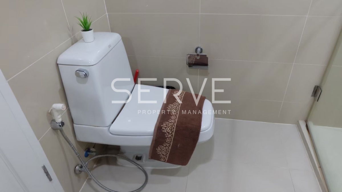 picture Nice Room 3 Beds with Bathtub Large Unie Good Location MRT Phra Ram 9  500 m. and CentralPlaza  @ Belle Grand Rama 9 - 10/10