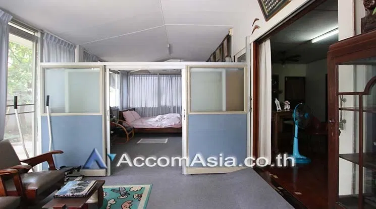 picture 🔼🔽 AccomA 📩  3 BR House in Khlong Ton Nuea (AA18540) - 4/14