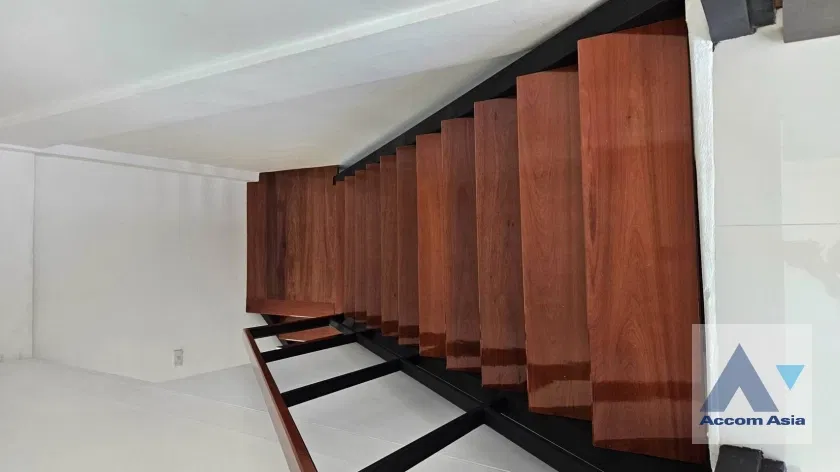 รูป 🔼🔽 AccomA 📩 Newly renovated,Home Office 1 BR Townhouse in Bang Chak (AA43371) - รูปที่ 8/20