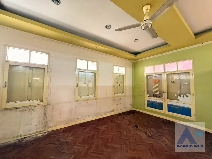 picture 🔼🔽 AccomA 📩  Classic Pool Villa with Expansive Garden (2311226) - 9/20