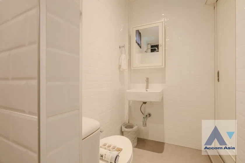 picture 🔼🔽 AccomA 📩 Newly renovated and fully furnished townhouse for rent in Sukhumvit, Bangkok near BTS Phra khanong (AA41379) - 18/19