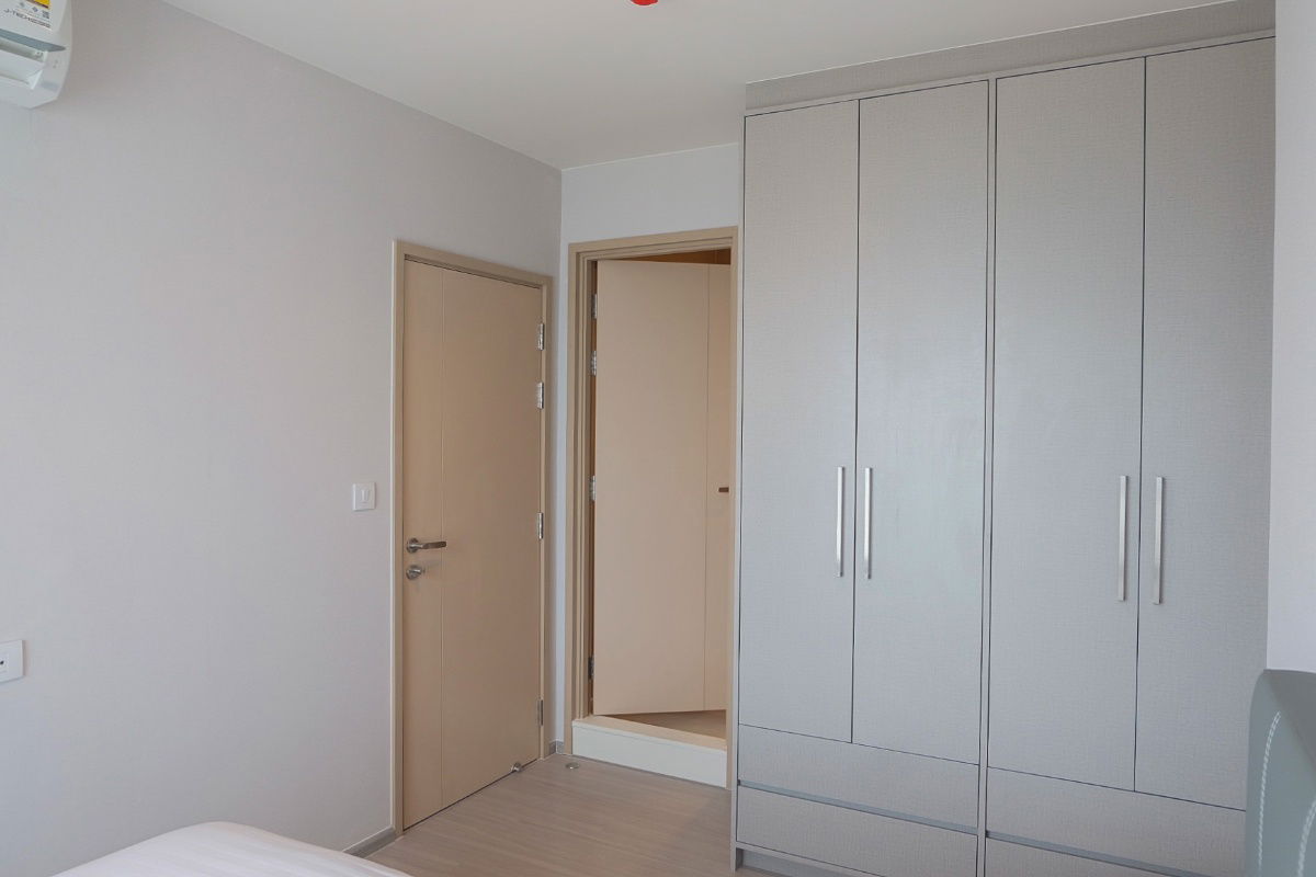 picture For Rent - Life Sathorn Sierra , Luxury Class 1 bedroom 1 bathroom - 8/10