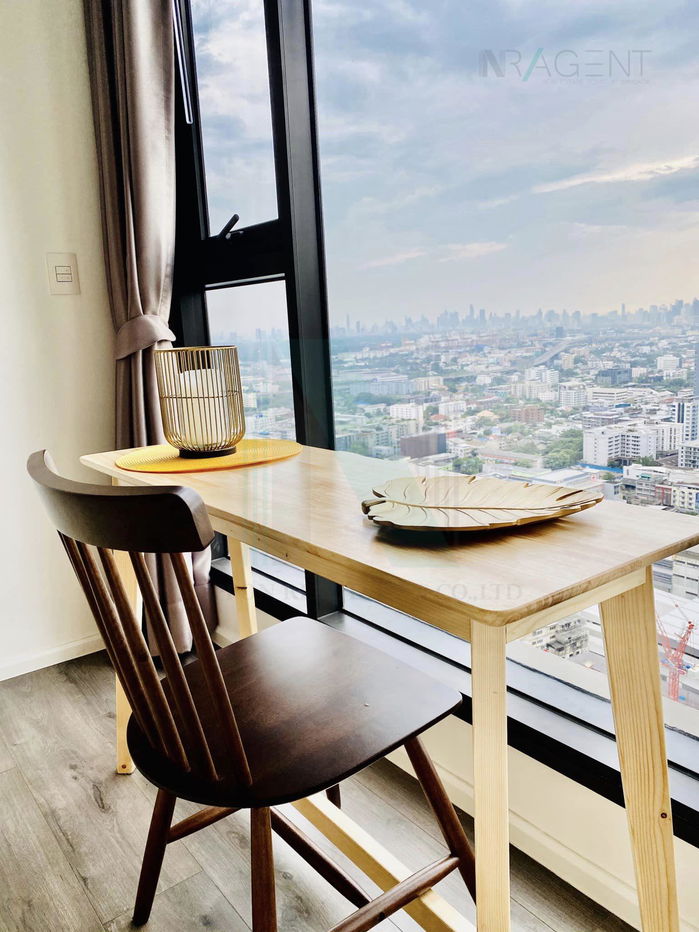 picture For rent, Whizdom Essence, 2 bedrooms, 34th floor, near BTS Punnawithi. - 4/8