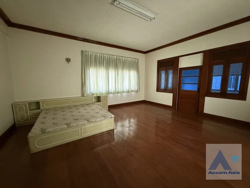 picture 🔼🔽 AccomA 📩 Private Swimming Pool 5 BR House in Phaya Thai (AA42756) - 10/18