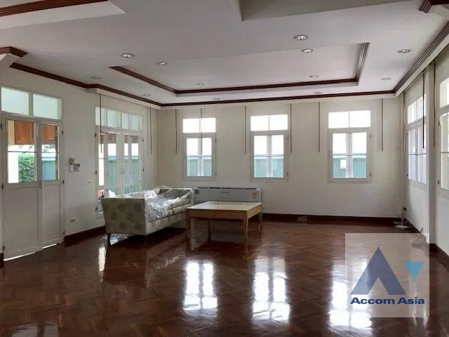 picture 🔼🔽 AccomA 📩  3 BR House in Khlong Toei (AA13475) - 2/11