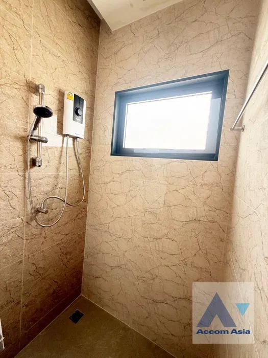 picture 🔼🔽 AccomA 📩 Newly renovated townhouse 5 beds for rent in Sukhumvit (AA43569) - 19/20