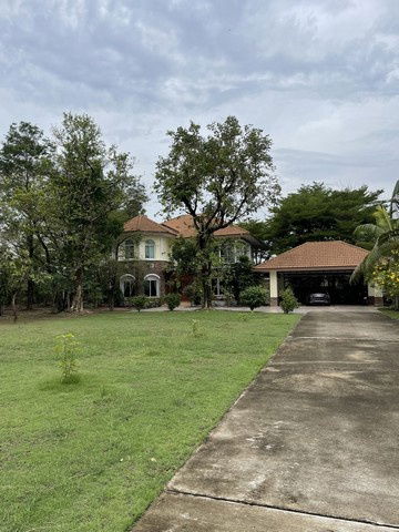 รูป ขายที่ดินพร้อมบ้านหรูสองชั้นหลังใหญ่ ใกล้ตัวเมืองนครนายก - รูปที่ 3/16