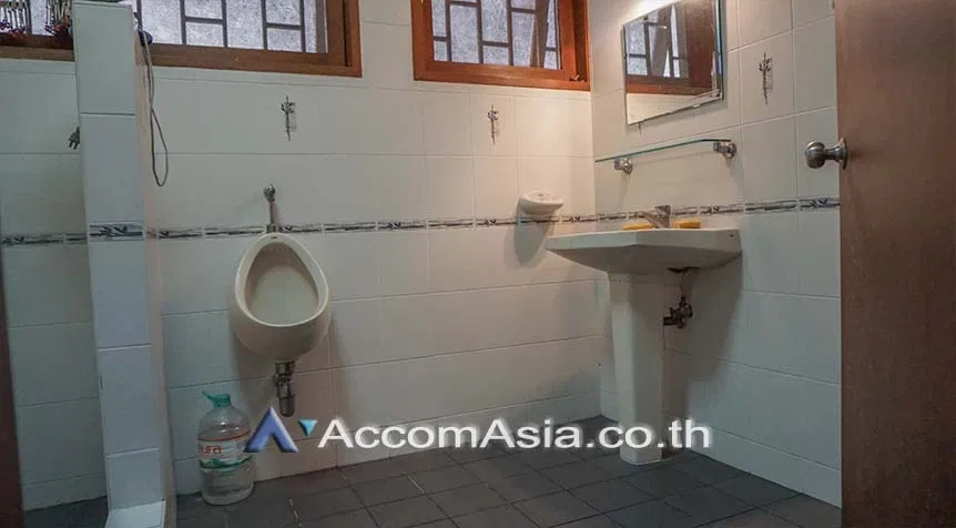 รูป 🔼🔽 AccomA 📩  4 BR House in Phra Khanong Nuea (AA26653) - รูปที่ 9/18