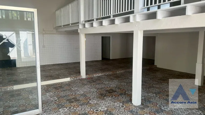 picture 🔼🔽 AccomA 📩 Home Office and House for Rent in Sathorn, Near BTS Chong Nonsi & BRT Arkhan Songkhro (AA43469) - 4/16