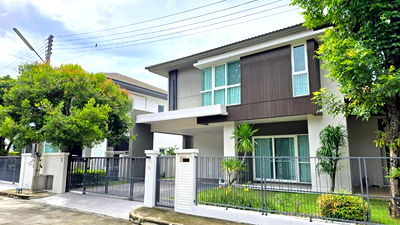 เช่าบ้านเดี่ยว รร.มงฟอร์ตวิทยาลัย แผนกประถม : ให้เช่าบ้าน โครงการสีวลี สันกำแพง แลนแอนด์เฮ้าส์  หลังใหญ่ สวยครบ อยู่ต้นโครงการ น้ำไม่ท่วม โครงสร้างแน่น T.0946511456