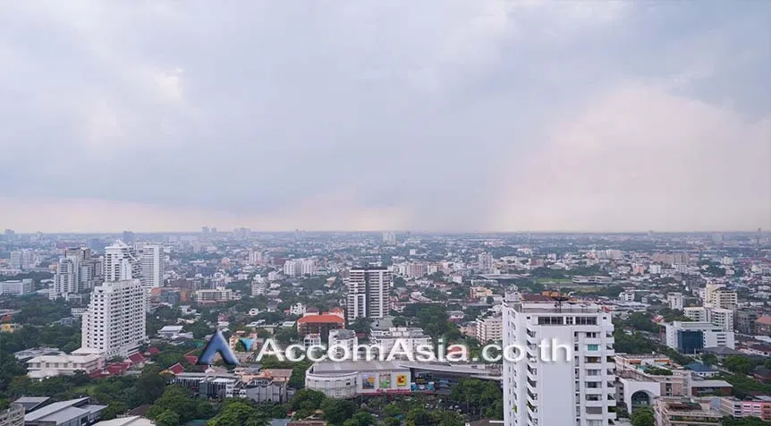 picture 🔼🔽 AccomA 📩 Modern white-tone condo with city balcony in Sukhumvit at Quattro Thonglor (13000592) - 5/10